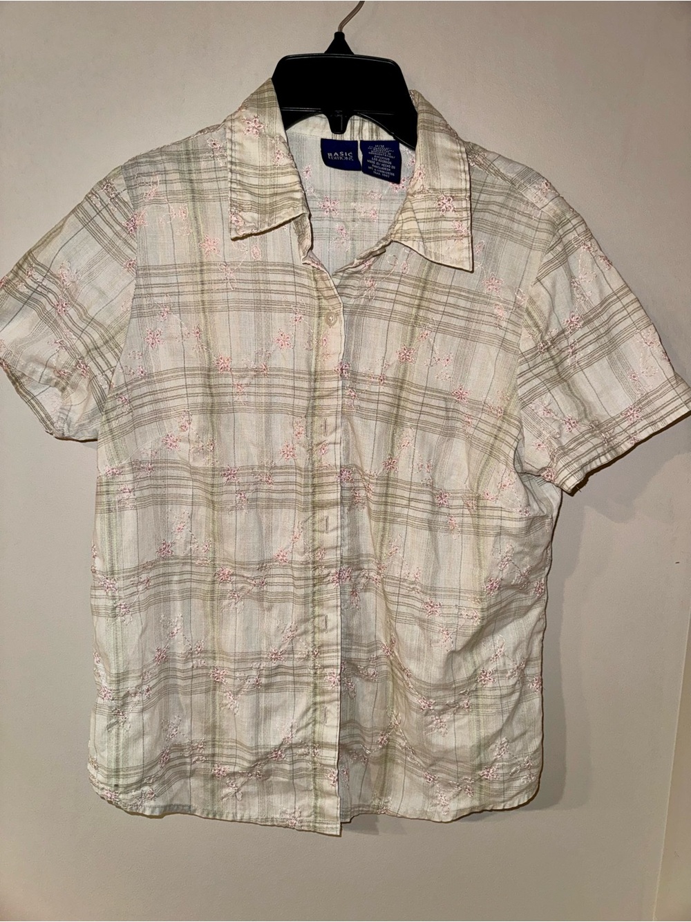 Basic Editions Womens M Plaid Embroidered Button-Up Collared Short Sleeve Top